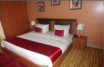 Grand Ibro Hotel Annex Ankuru Exteriör bild